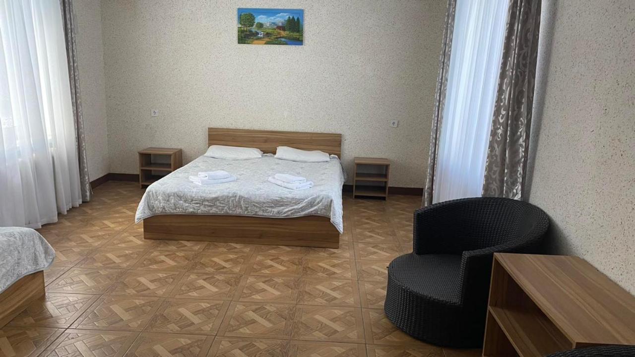 Zelenyi Kampus Hotel *